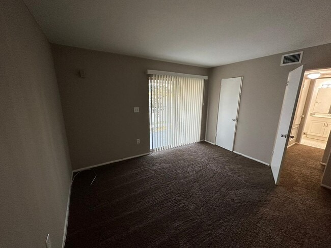 Building Photo - 1830 Maravilla Ave