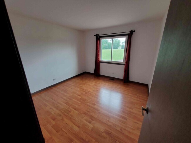 Building Photo - 4551 Bicek Ct