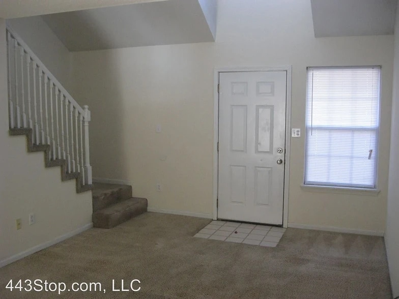 Building Photo - 310 Nikki Way