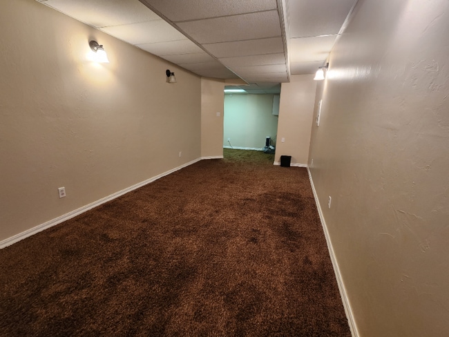 Building Photo - 8543 Poison Oak Dr