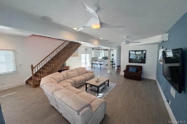 Building Photo - 65 New Hampshire St