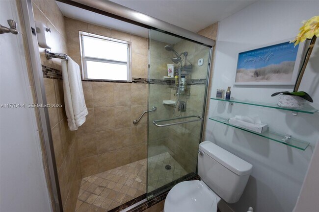 Building Photo - 1501 S Ocean Blvd