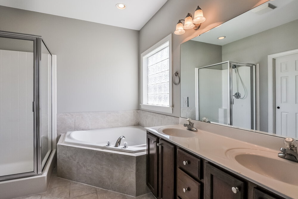 Building Photo - 3011 Watsonia Dr