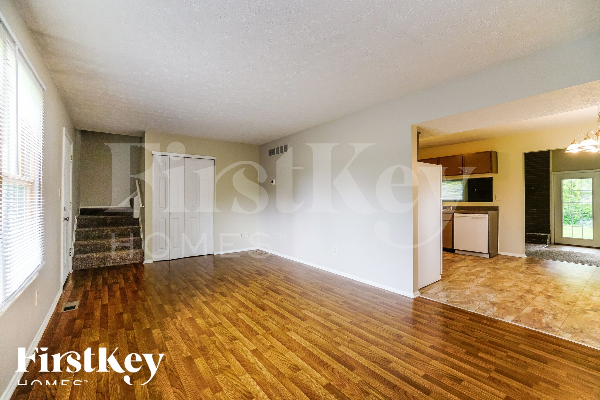 Building Photo - 161 Greenlake St