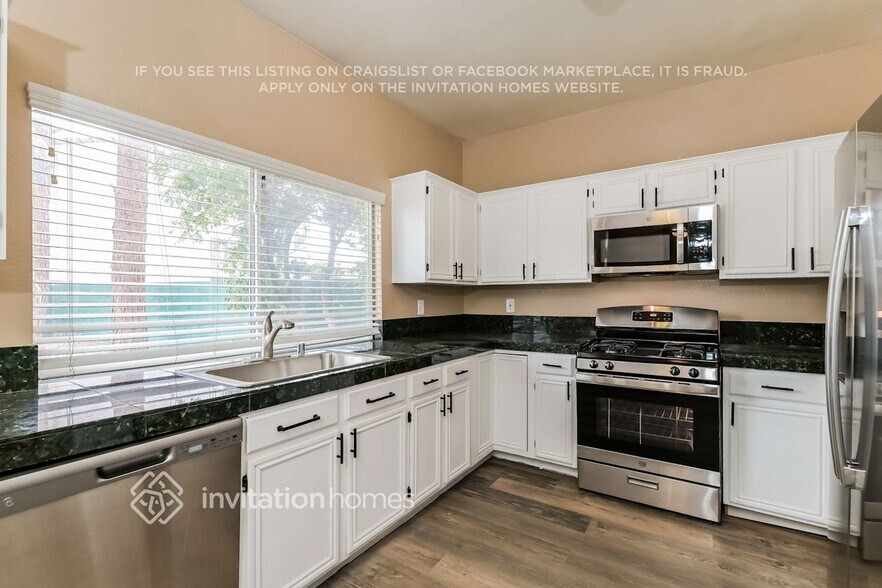 Building Photo - 7749 Brook Valley Dr