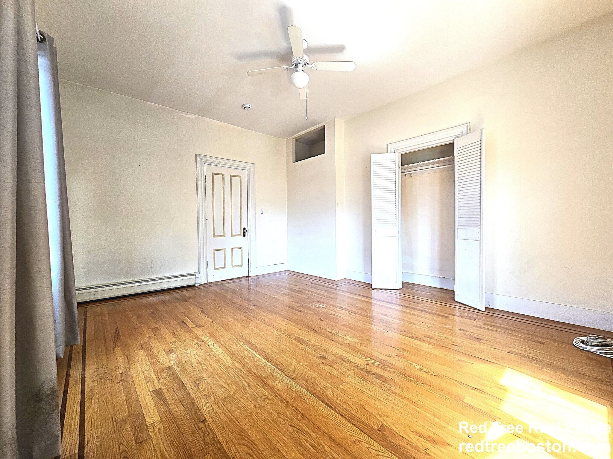 Building Photo - 20 Willow St