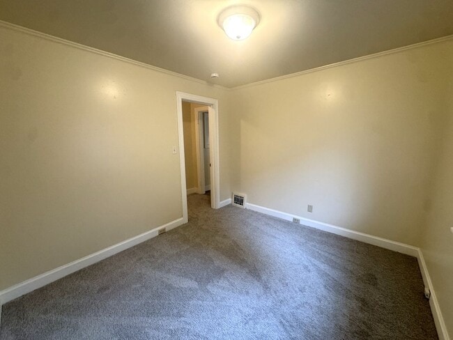 Building Photo - 1735 24th Ave