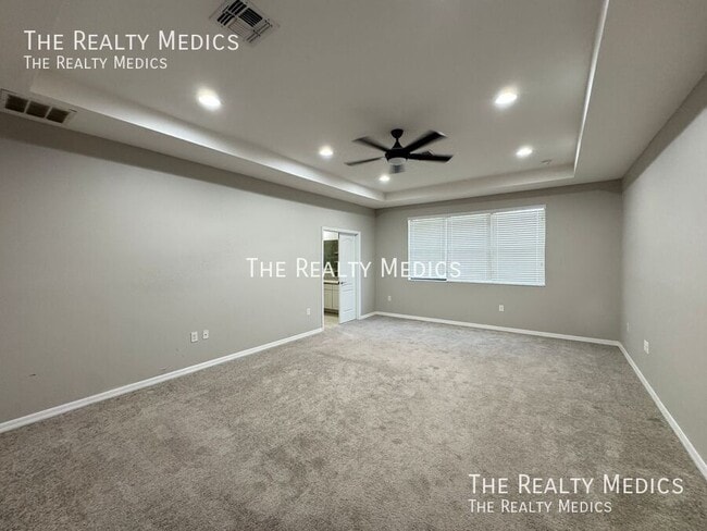 Building Photo - 5107 Appenine Loop W