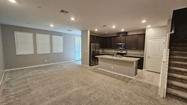 Building Photo - COMING SOON!  AWESOME SUMMERLIN TOWNHOME!