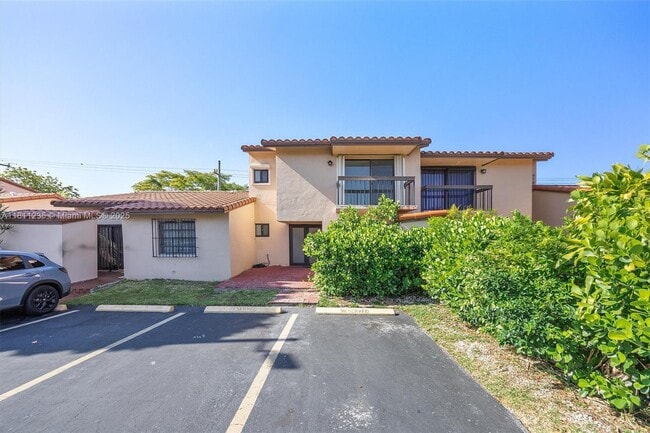 Primary Photo - 3809 SW 82nd Ave