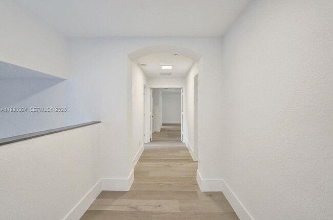 Building Photo - 4100 E Gardenia Ave