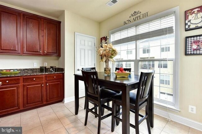 Building Photo - 20655 Sibbald Square