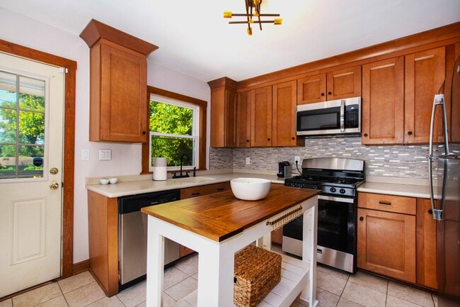 Building Photo - 4342 Pearl St