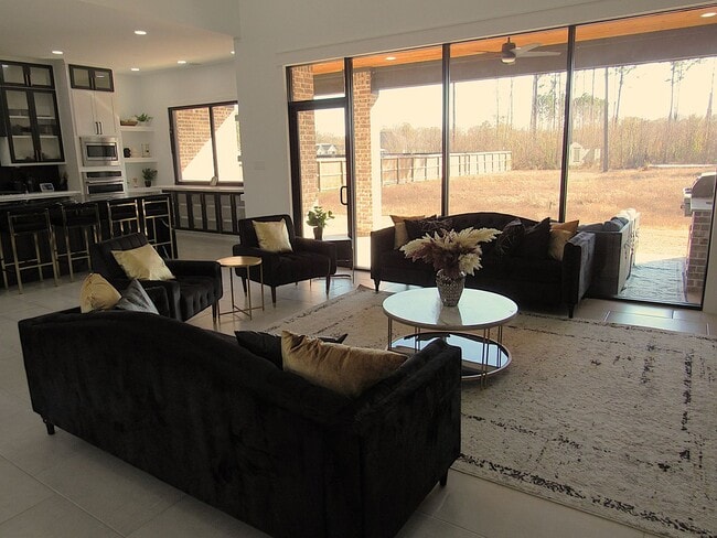 Building Photo - Resort Like Living in a Country Setting