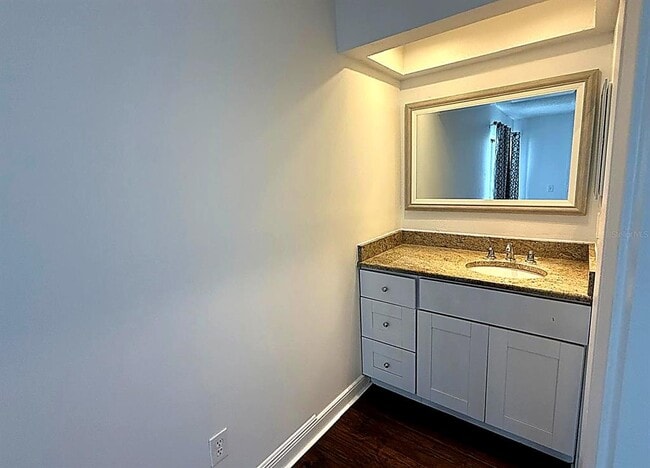 Building Photo - 2709 Sunbury St