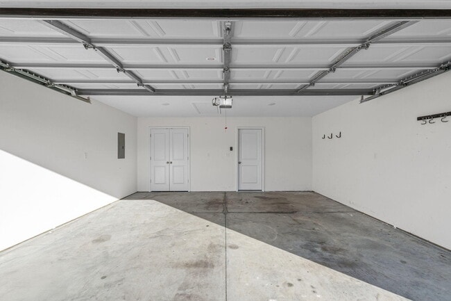 Building Photo - 5556 Sweetgum Cir