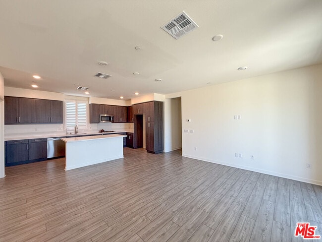 Building Photo - 8271 Spirit St