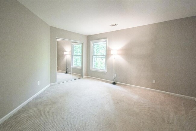 Building Photo - 3115 Park Chase