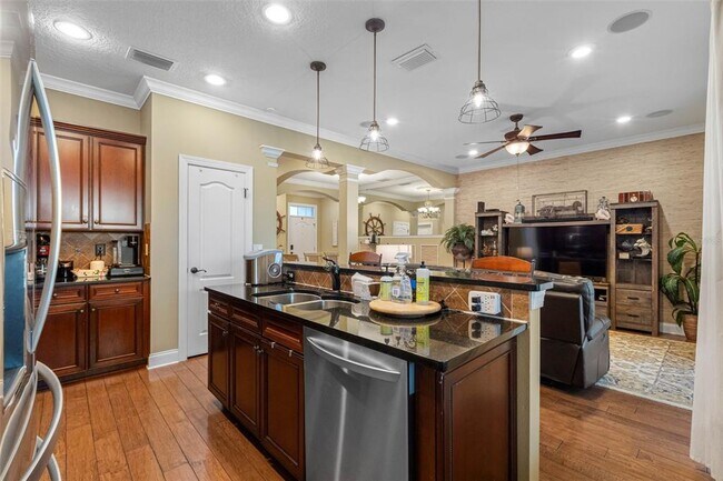 Building Photo - 10685 Whittington Ct