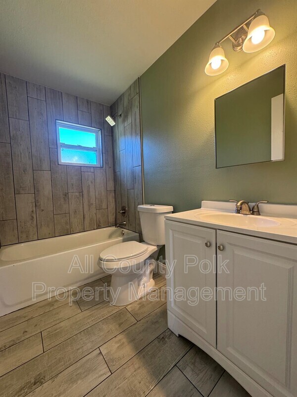 Building Photo - 411 S Cornelia Ave