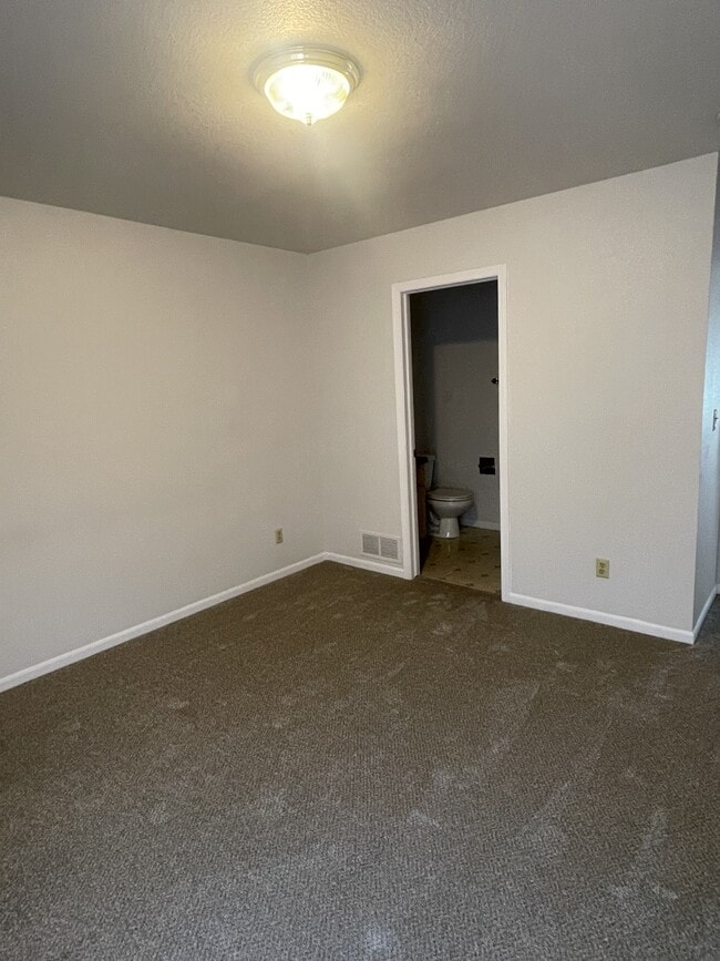 Building Photo - 1007 Cuerto Ln