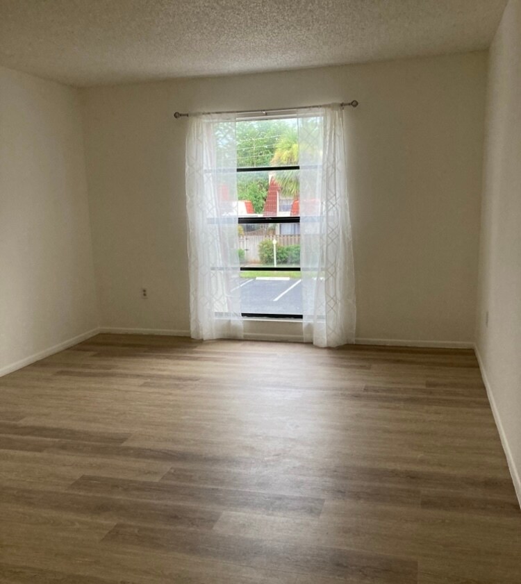 Building Photo - 11866 Quail Run Dr