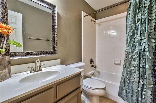 Building Photo - 2128 Chambers Dr