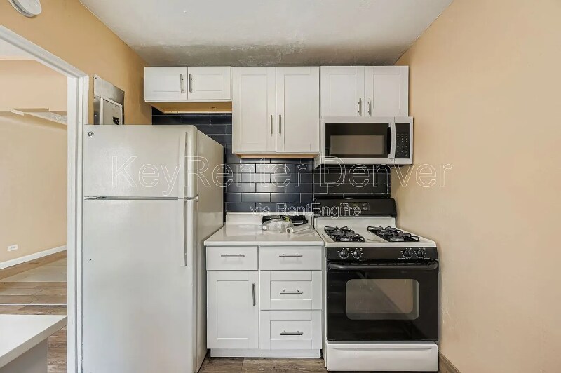 Building Photo - 4825 W 14th Ave