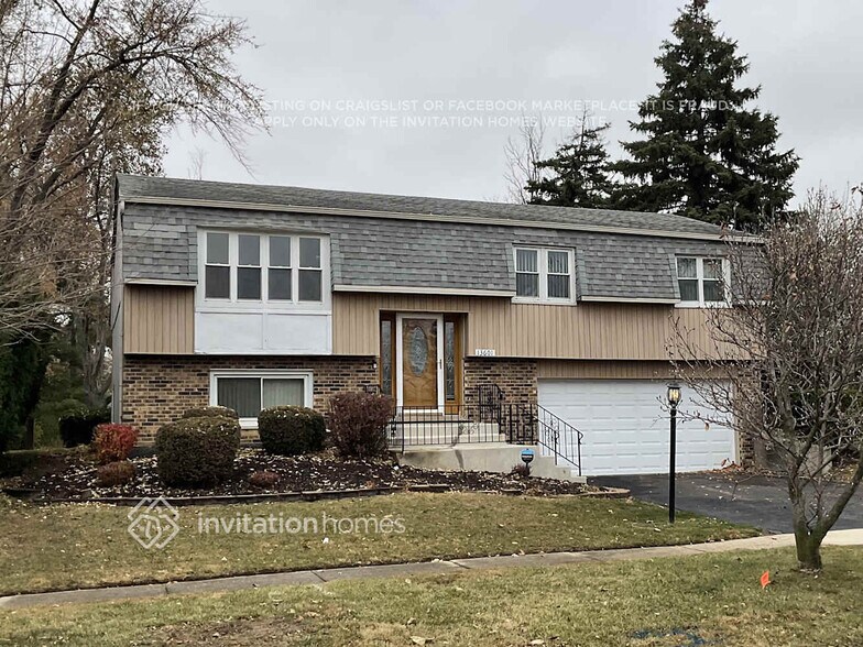 Primary Photo - 13601 Cherry Ln