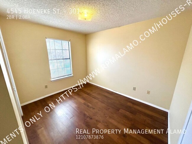 Building Photo - **MOVE-IN SPECIAL** Available NOW! Spaciou...