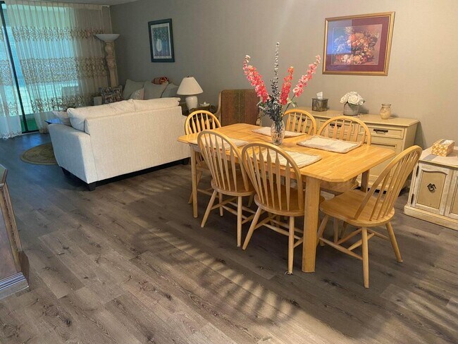 Building Photo - 2420 Deer Creek Country Club Blvd