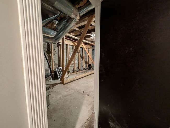 Building Photo - 5737 Kentucky Ave