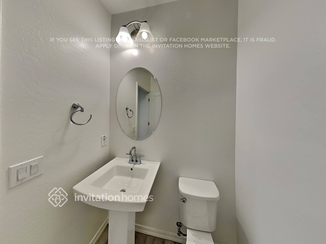 Building Photo - 19856 Exeter Blvd