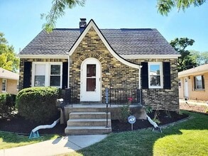 Building Photo - 4515 W Morgan Ave