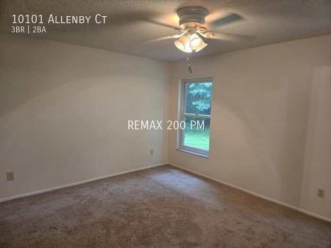 Building Photo - 10101 Allenby Ct