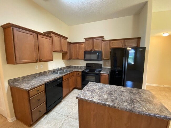 Building Photo - Gated Community - 3 Bedroom 2 Bathroom Cordova Rental Home