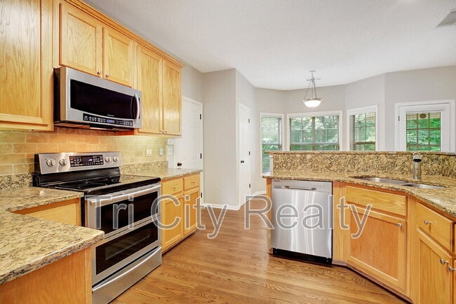Building Photo - 75 Rock Mill Ct