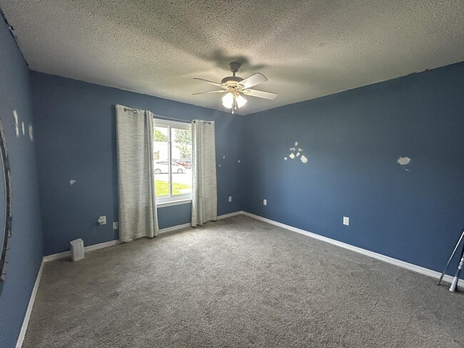 Building Photo - 4769 Coronado Cir
