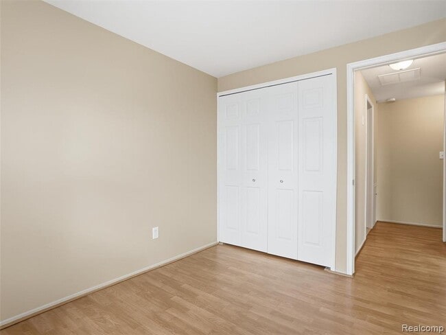 Building Photo - 35213 Taffy Dr