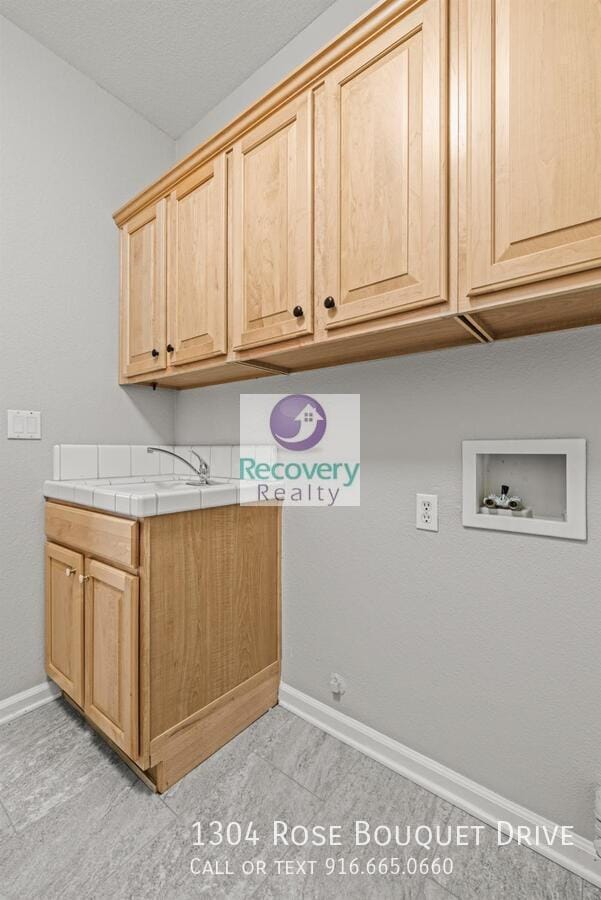 Building Photo - 1304 Rose Bouquet Dr