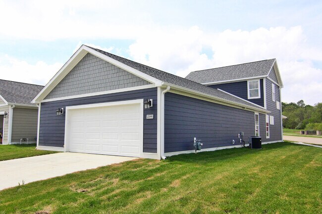 Building Photo - Beautiful Home in Walden Park