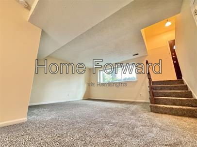 Building Photo - 1359 Dix Dr