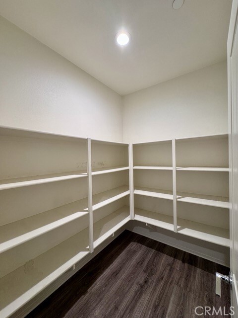 Building Photo - 1065 Regala St