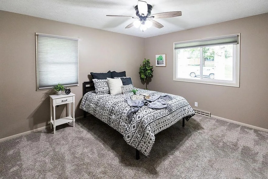 Building Photo - 2535 Saint Thomas Dr