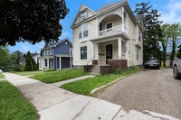 Building Photo - 528 S. Fifth -2