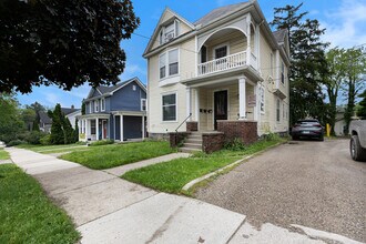 Building Photo - 528 S. Fifth -2
