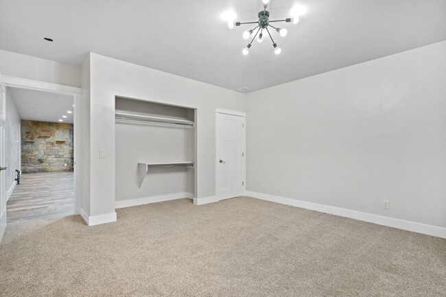 Building Photo - 1338 4000 N St