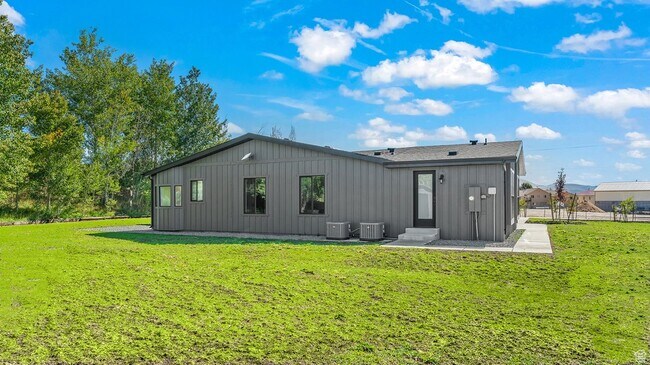 Building Photo - 4736 E 2650 N