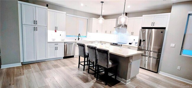 Building Photo - 2120 Sagebrush Walk