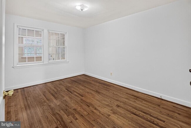 Building Photo - 7812 Tilbury St